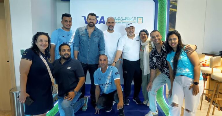 جوارديولا وعملاء البنك الأهلي