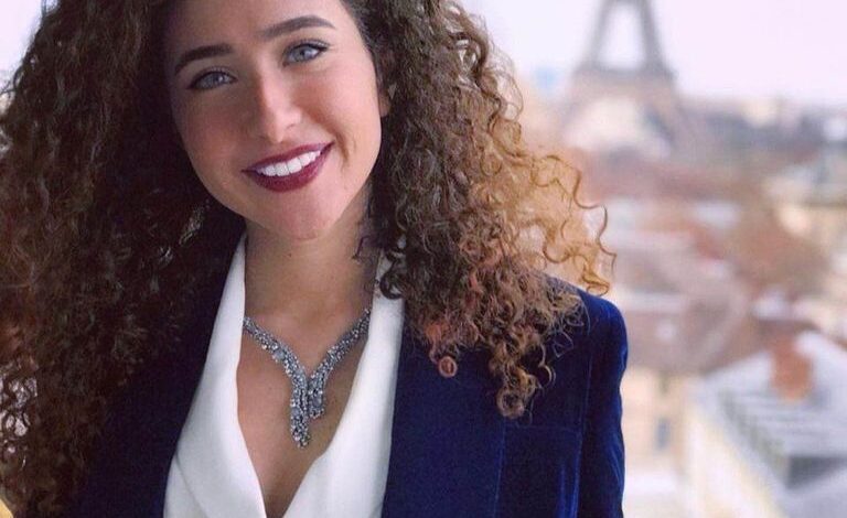 المصممة غادة والي