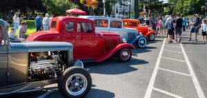 the 1932 Ford Attracts