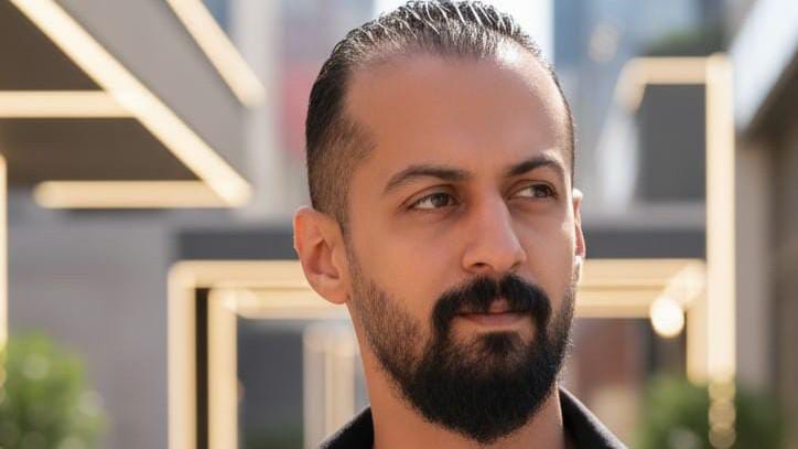 رائد الديب _ الكاتب الصحفي والباحث السياسي