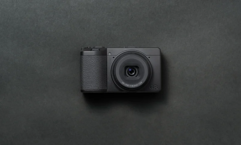كاميرا Ricoh GR IV Monochrome