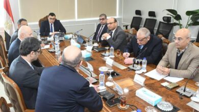 وزير الإسكان يلتقي وفداً من شركة سان جوبان (Saint-Gobain)الفرنسية