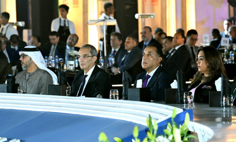 رئيس الوزراء يشهد توقيع أكبر صفقة للترددات