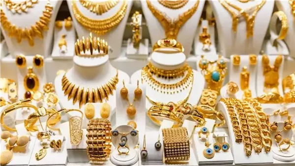 أسعار الذهب في مصر الآن تحديث مباشر لحظة بلحظة يوم 11 أبريل 2026 في أسواق المال