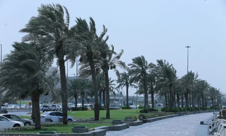 إدارة الأرصاد الجوية تحذر من أمطار رعدية ورياح قوية على الساحل