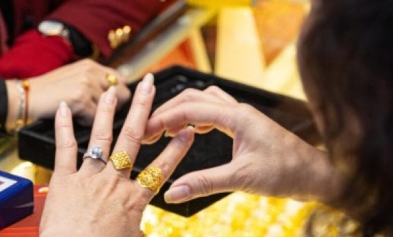 ارتفاع الذهب في السوق الفيتنامية بملايين دونغ مع ثبات الأسعار في بي تي إم سي واس جي سي