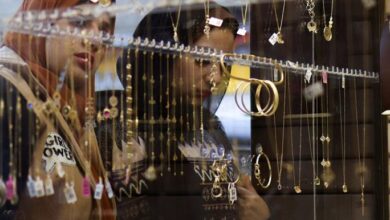 ارتفاع الذهب في مصر تحت ضغط الدولار وتحذيرات السوق من الحرب