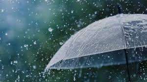 الأمطار الغزيرة لا تزال تتساقط على الرياض مع تحذيرات الأرصاد المستمرة