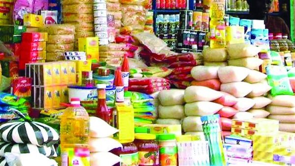 تراجع تكلفة البيض وتباين كبير في أسعار السكر والزيوت بالأسواق المصرية