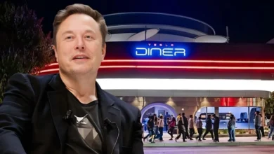 تسلا تدخل عالم المطاعم بشبكات شحن كهربائية وتجارب طعام مميزة