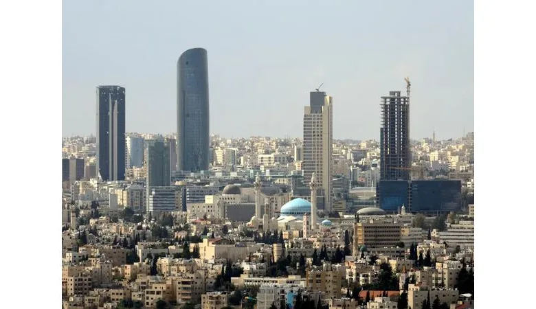 تغيرات في الطقس واستقرار مؤقت يليه انخفاض وأمطار متفرقة في المملكة