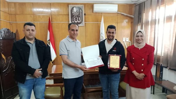 تكريم قيادات صحة بني سويف لإنجازاتهم في صيانة الأجهزة الطبية والبلوغ للمعاش