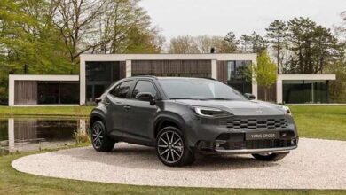 تويوتا Yaris Cross 2026 سيارة SUV تجمع بين الفخامة والكفاءة والتقنيات الحديثة