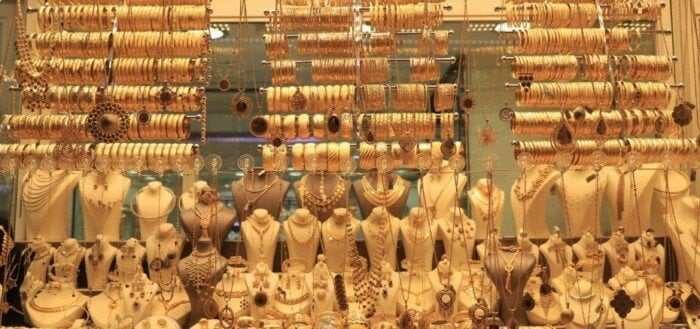 سعر الذهب في منتصف تعاملات الجمعة 24 أبريل 2026 وأحدث تحديثات الأسبوع