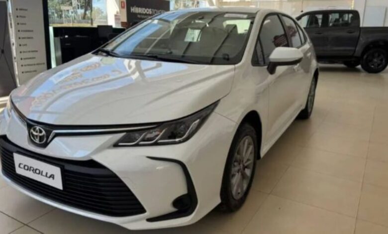 شركة صناعة السيارات اليابانية تطلق سيارة هجينة مرنة لمنافسة الصينية