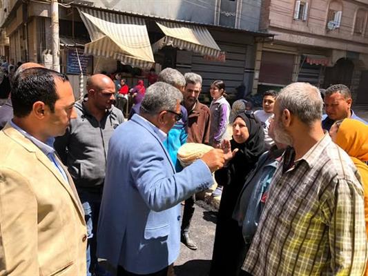 محافظ الدقهلية يوجه بصرف الحصص لكل بطاقة وتم منع تجميع البطاقات