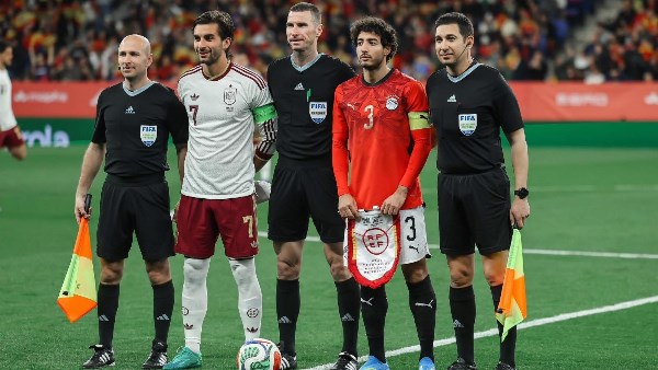 منتخب إيران يقترب من الانسحاب وتأثير ذلك على مجموعة مصر في كأس العالم