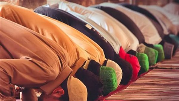 موعد صلاة العشاء اليوم 23 أبريل 2026 في جميع محافظات مصر