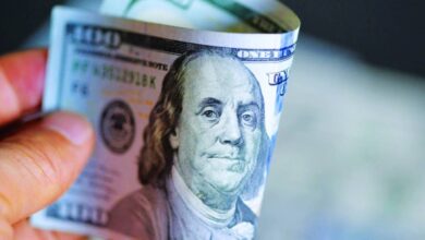 هل تعيق آمال السلام في الشرق الأوسط مكاسب الدولار المالية